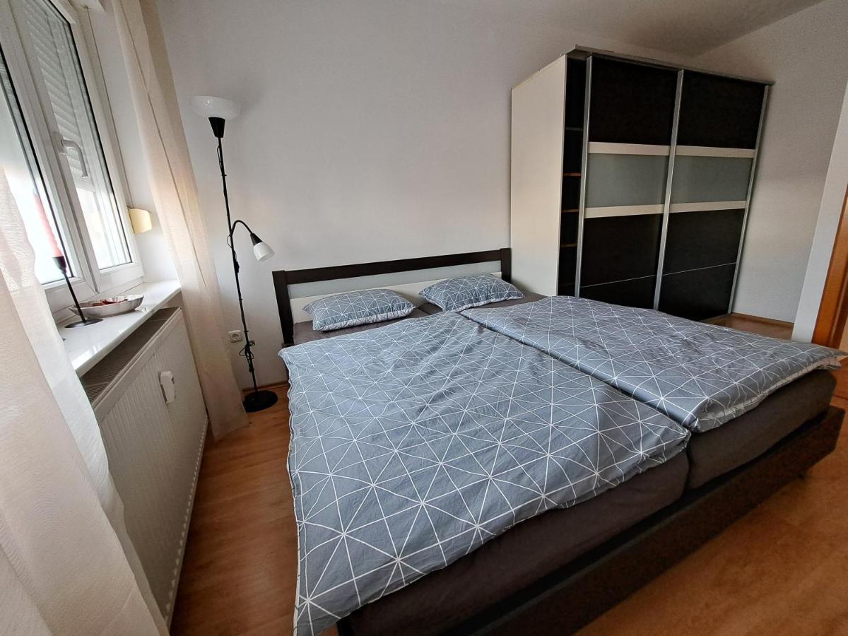 Charming Celje City Center Apartment ภายนอก รูปภาพ