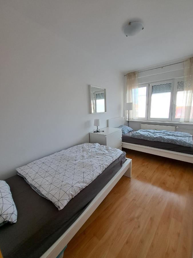 Charming Celje City Center Apartment ภายนอก รูปภาพ